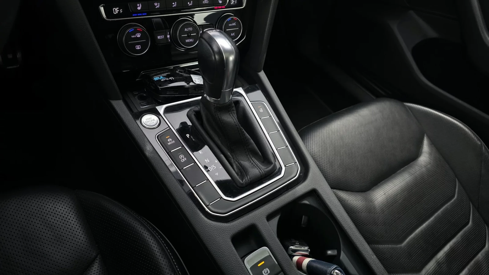 VW Arteon * Dynaudio * 360 * Обдухване * HEAD UP, снимка 3 - Автомобили и джипове - 54366625