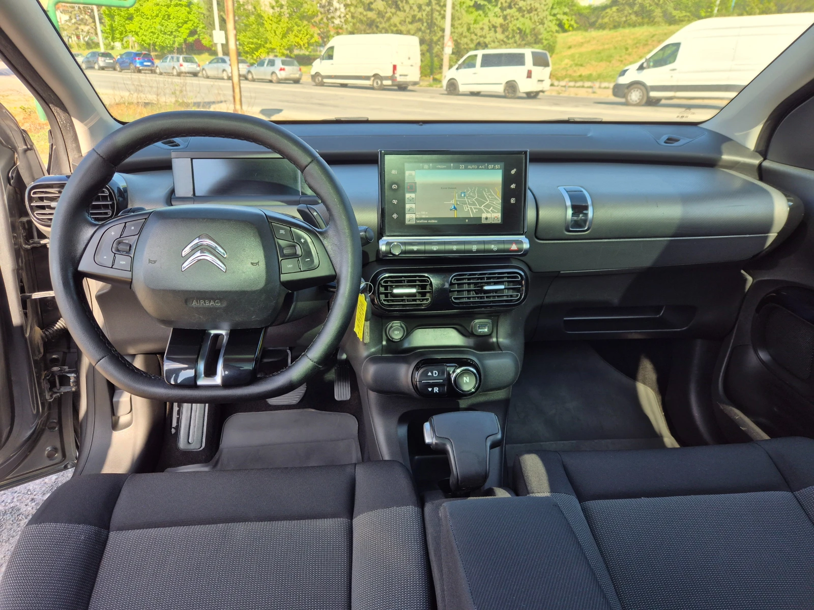 Citroen C4 Cactus 1.6HDI Автомат, снимка 13 - Автомобили и джипове - 54526218