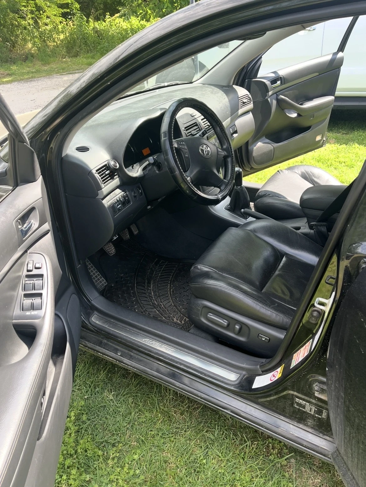 Toyota Avensis Toyota Avensis 2.0 VVT Facelift, снимка 10 - Автомобили и джипове - 54800649