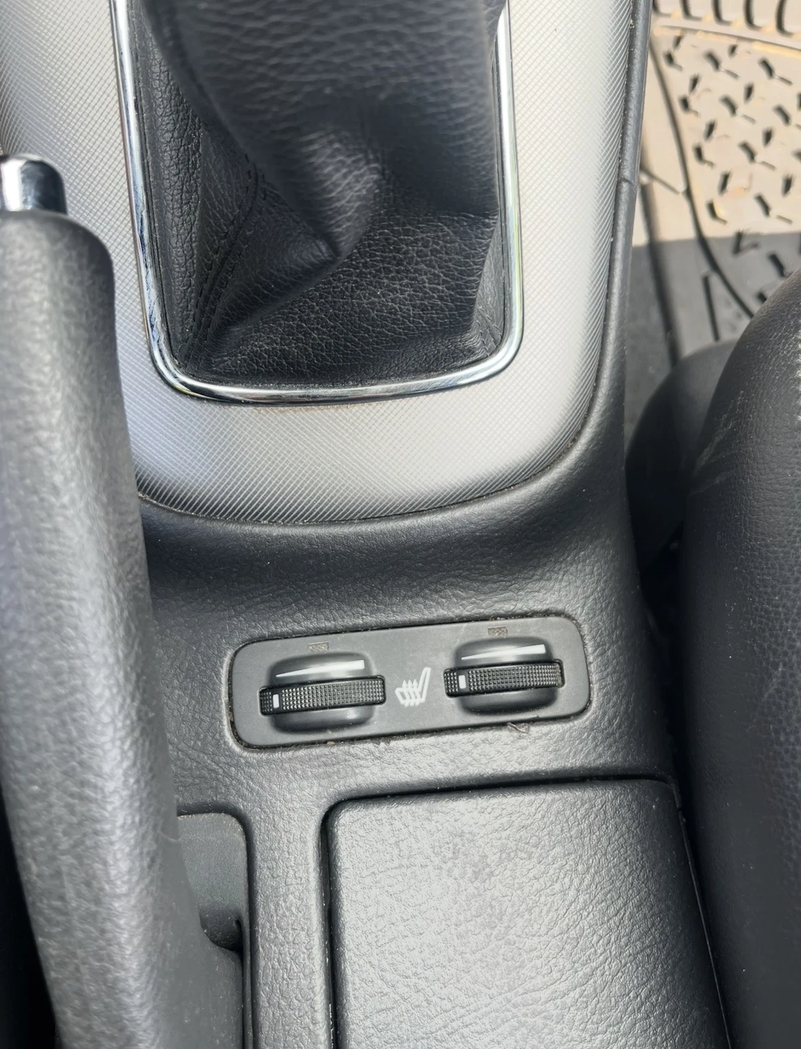 Toyota Avensis Toyota Avensis 2.0 VVT Facelift, снимка 17 - Автомобили и джипове - 54800649