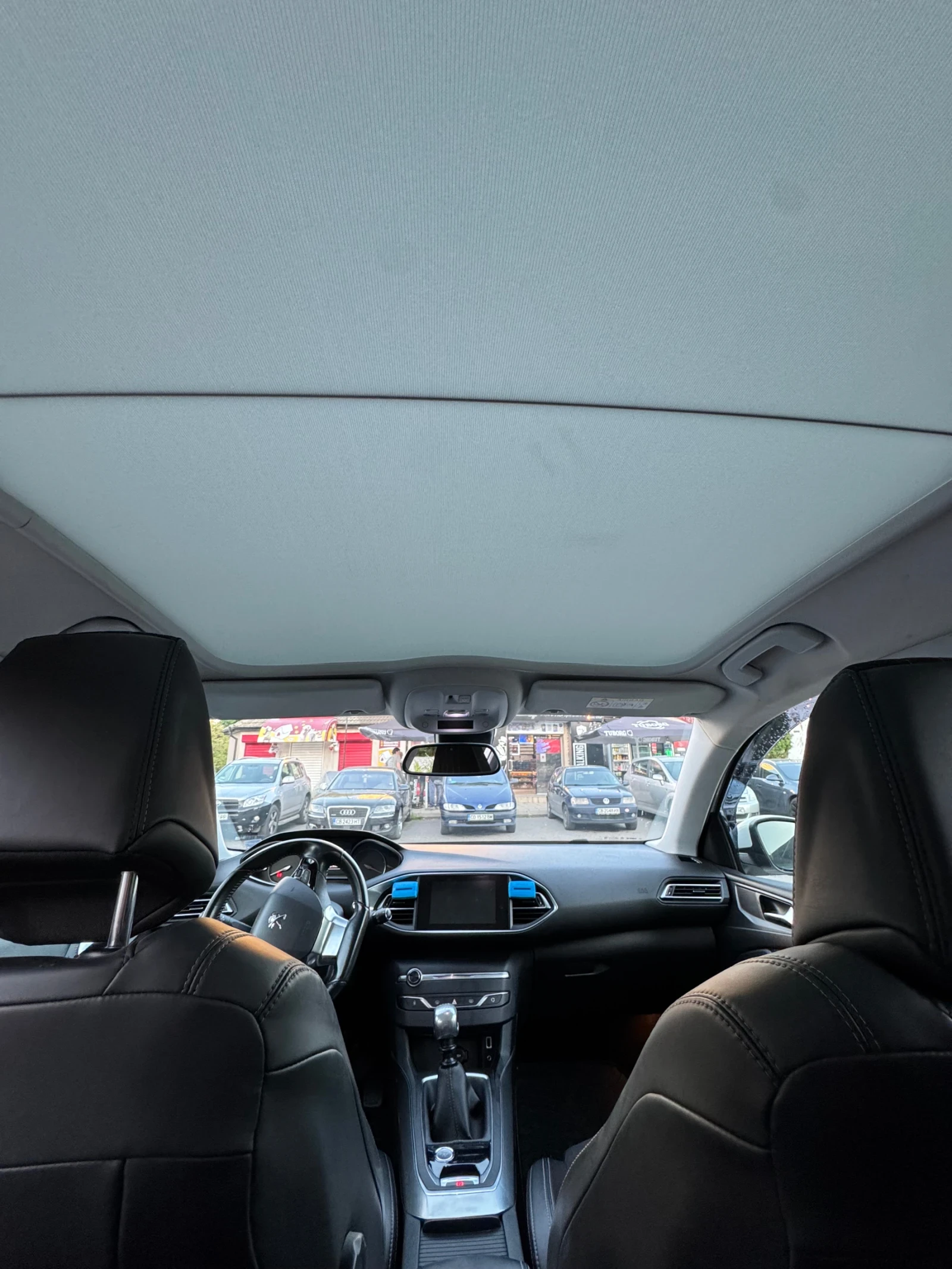 Peugeot 308 GT line с всички екстри за модела, снимка 10 - Автомобили и джипове - 54879129