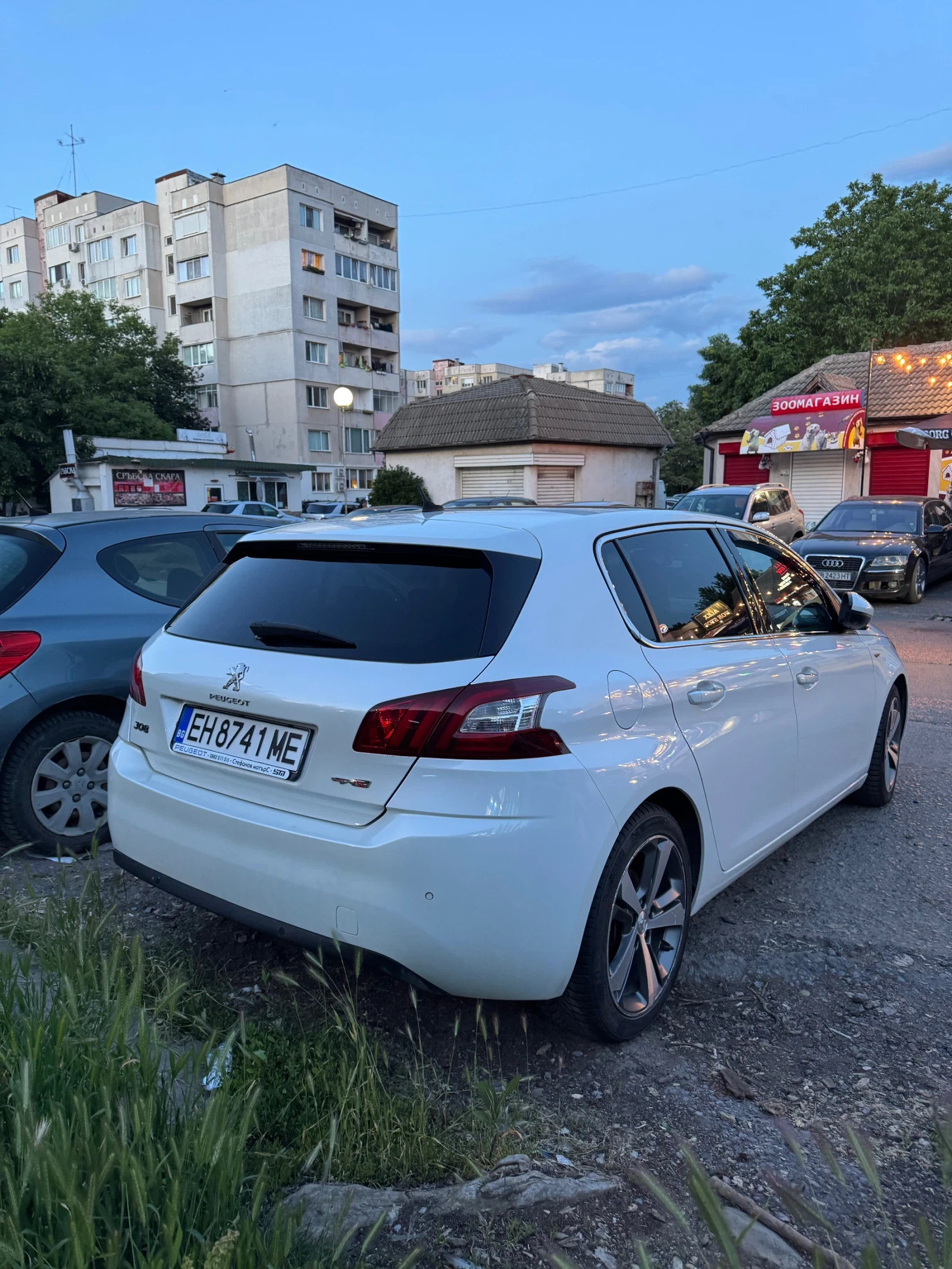 Peugeot 308 GT line с всички екстри за модела, снимка 4 - Автомобили и джипове - 54879129
