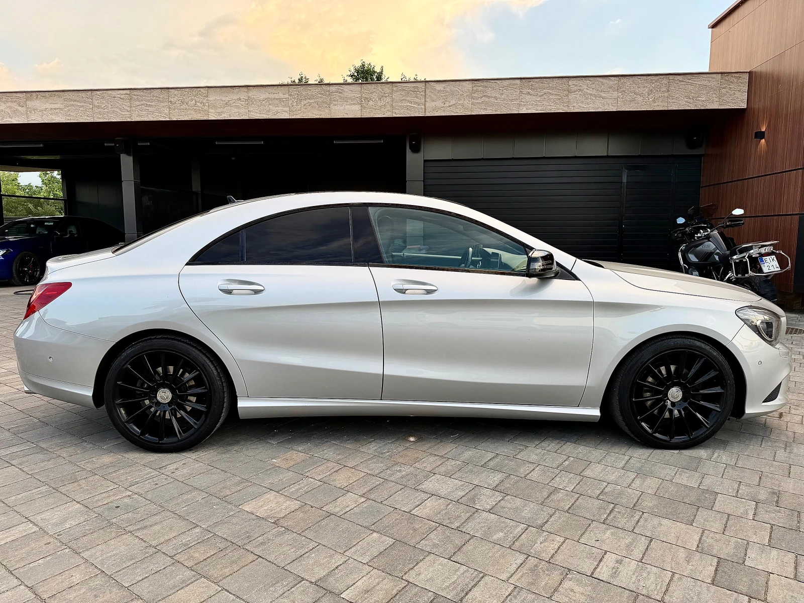 Mercedes-Benz CLA 200 #PANORAMA#PODGREV#MULTIMED#, снимка 7 - Автомобили и джипове - 55095618