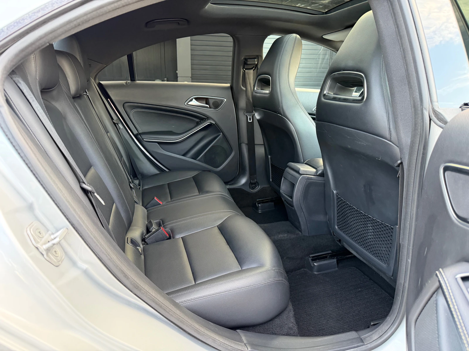 Mercedes-Benz CLA 200 #PANORAMA#PODGREV#MULTIMED#, снимка 15 - Автомобили и джипове - 55095618