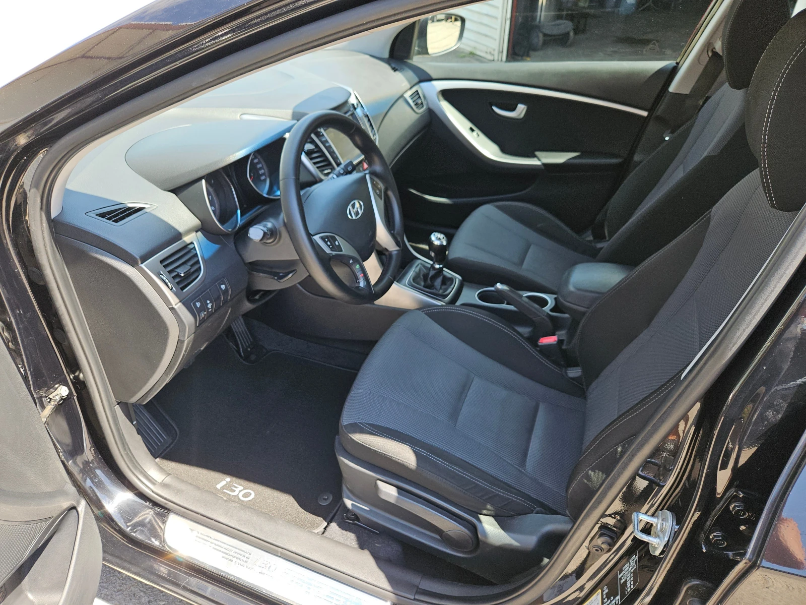 Hyundai I30 1.4I/GPL/100k.c/6ск/LED/КАМЕРА/NAVI/БЛУТУТ/EURO 5B, снимка 9 - Автомобили и джипове - 55444576