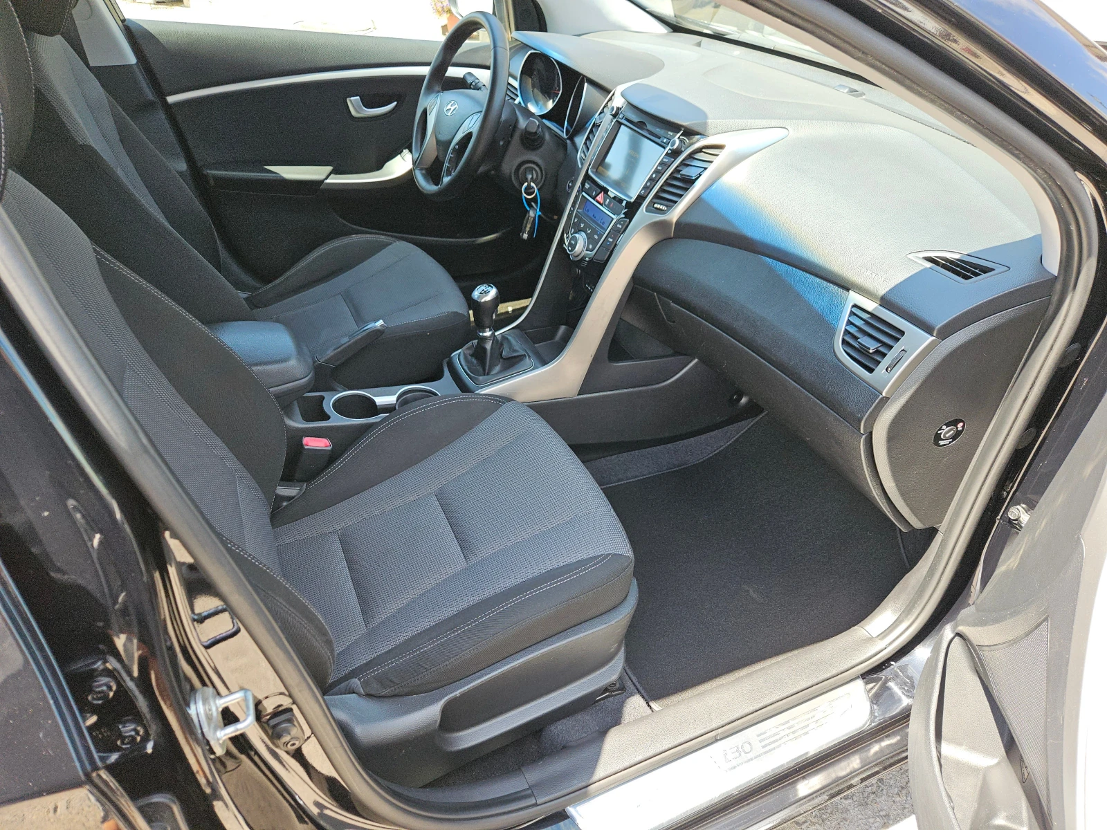 Hyundai I30 1.4I/GPL/100k.c/6ск/LED/КАМЕРА/NAVI/БЛУТУТ/EURO 5B, снимка 15 - Автомобили и джипове - 55444576