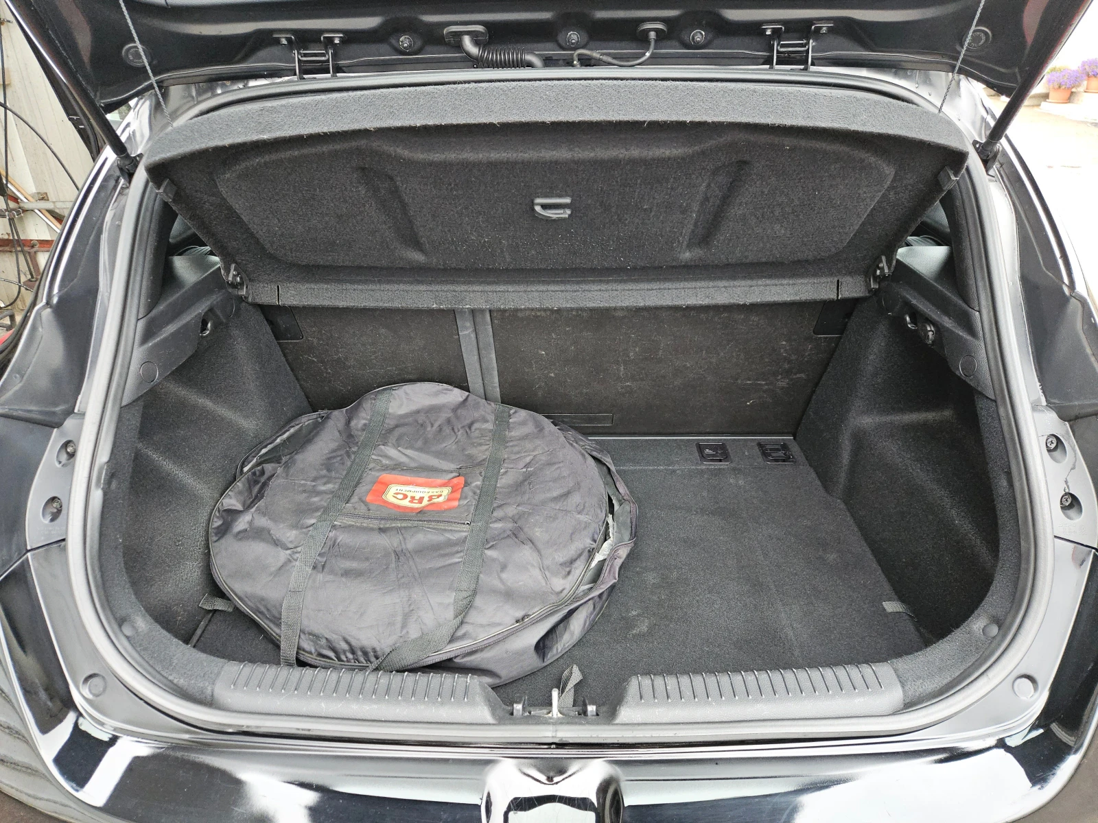 Hyundai I30 1.4I/GPL/100k.c/6ск/LED/КАМЕРА/NAVI/БЛУТУТ/EURO 5B, снимка 4 - Автомобили и джипове - 55444576