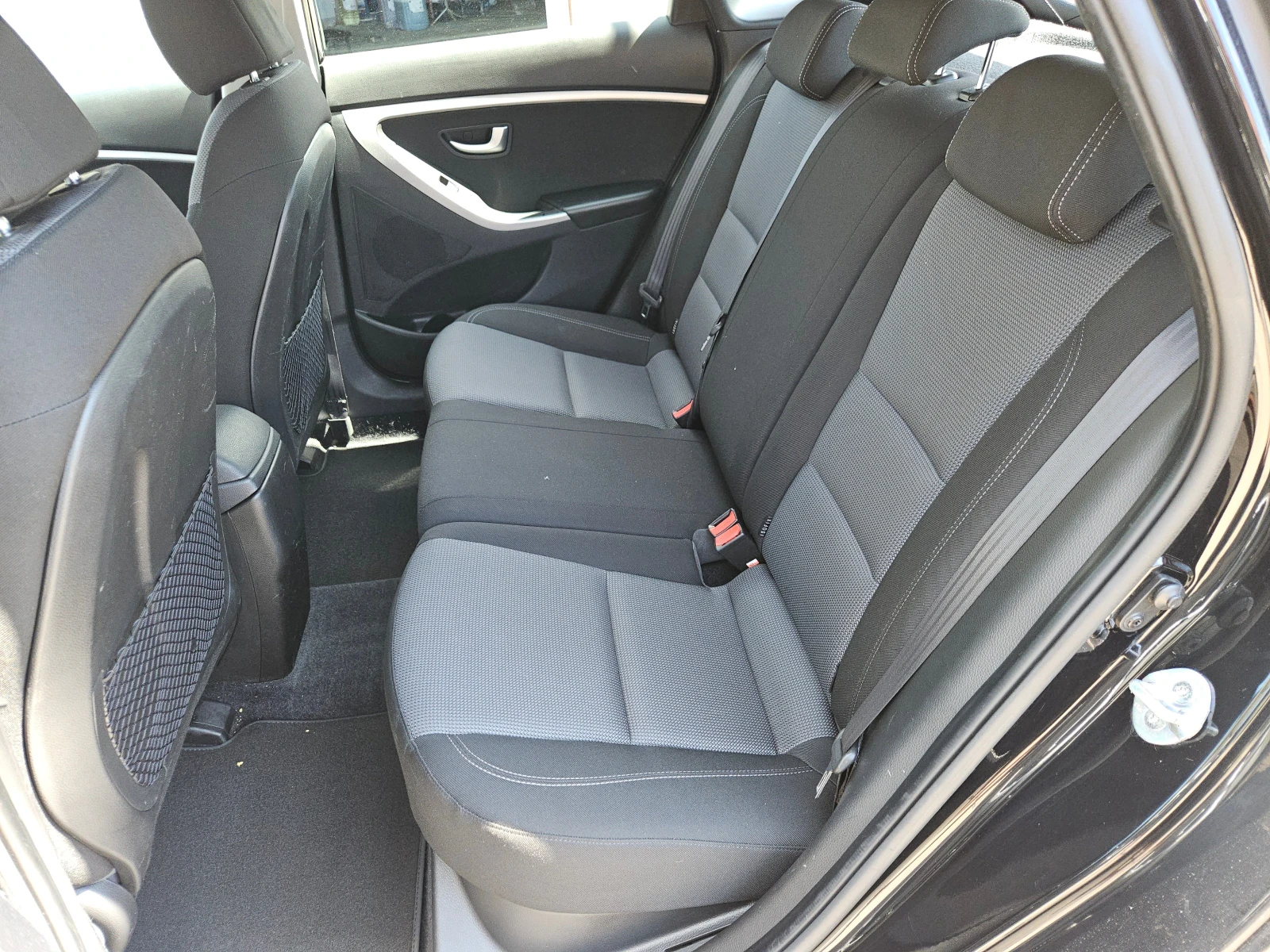 Hyundai I30 1.4I/GPL/100k.c/6ск/LED/КАМЕРА/NAVI/БЛУТУТ/EURO 5B, снимка 16 - Автомобили и джипове - 55444576
