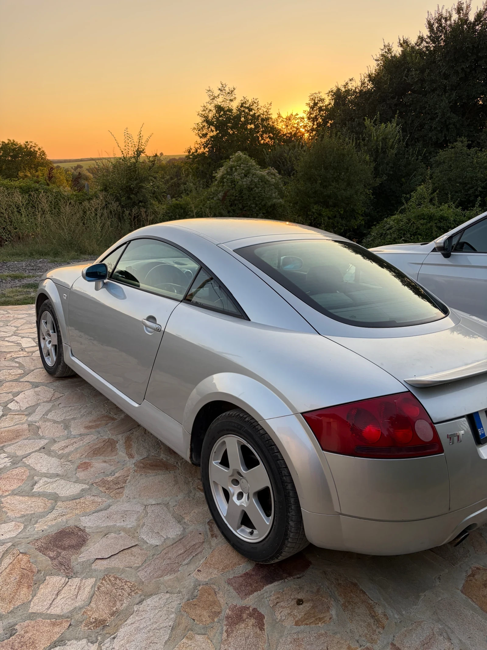 Audi Tt, снимка 5 - Автомобили и джипове - 55618619