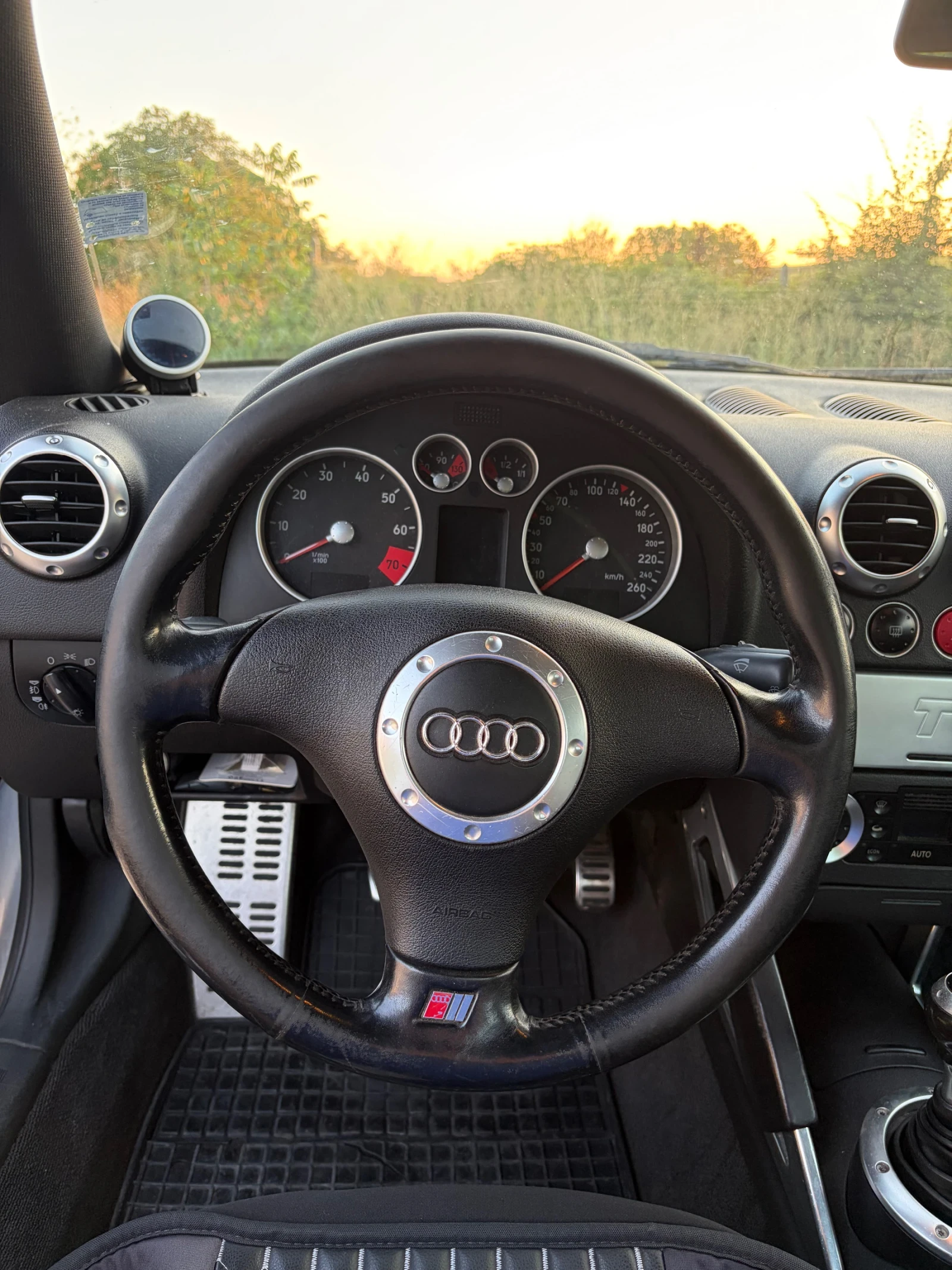 Audi Tt, снимка 11 - Автомобили и джипове - 55618619