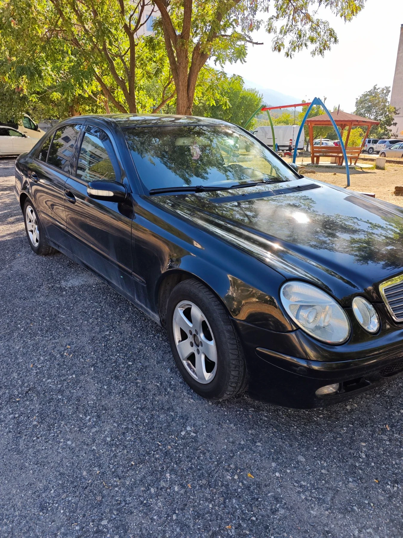 Mercedes-Benz E 270 2.7, снимка 2 - Автомобили и джипове - 55734285