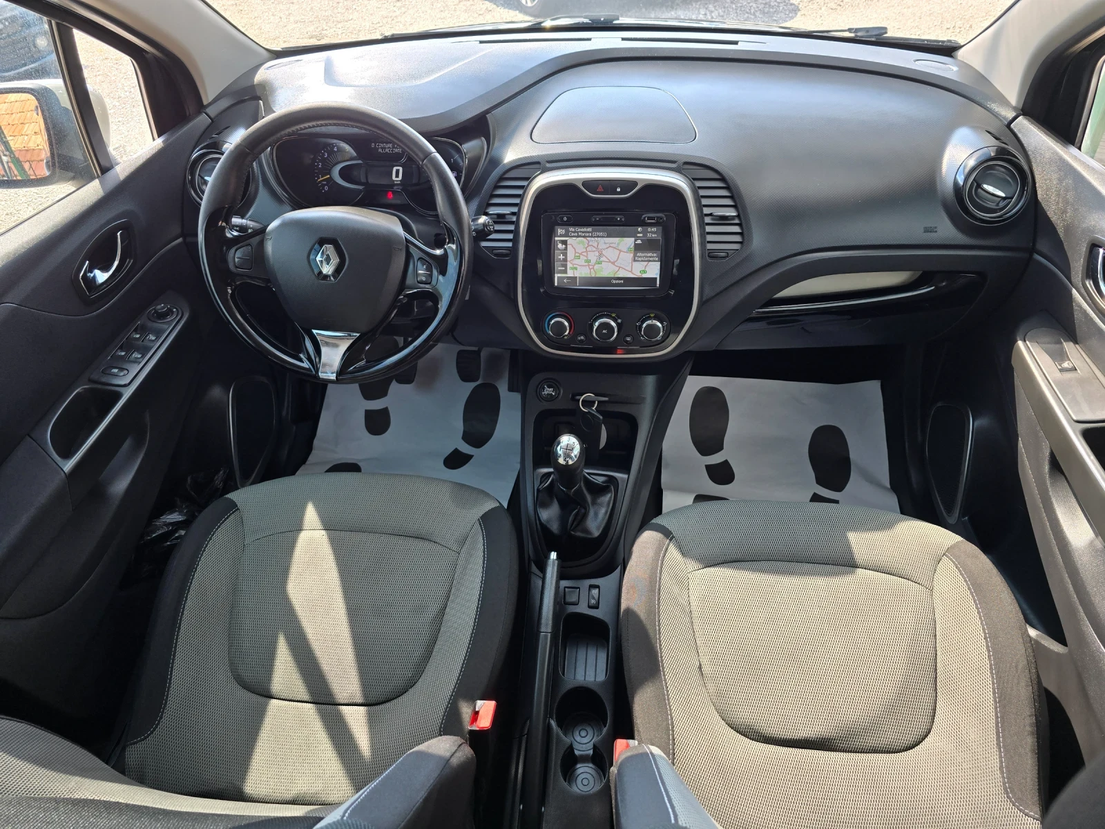 Renault Captur 1.5DCi-Navi= Led, снимка 9 - Автомобили и джипове - 55941325