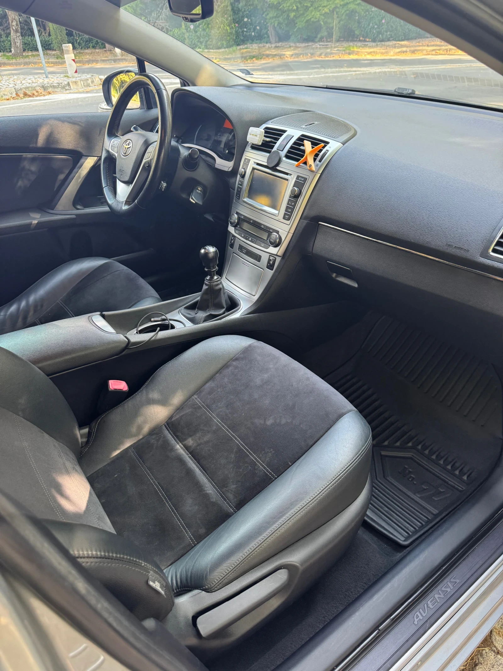 Toyota Avensis, снимка 10 - Автомобили и джипове - 56560140