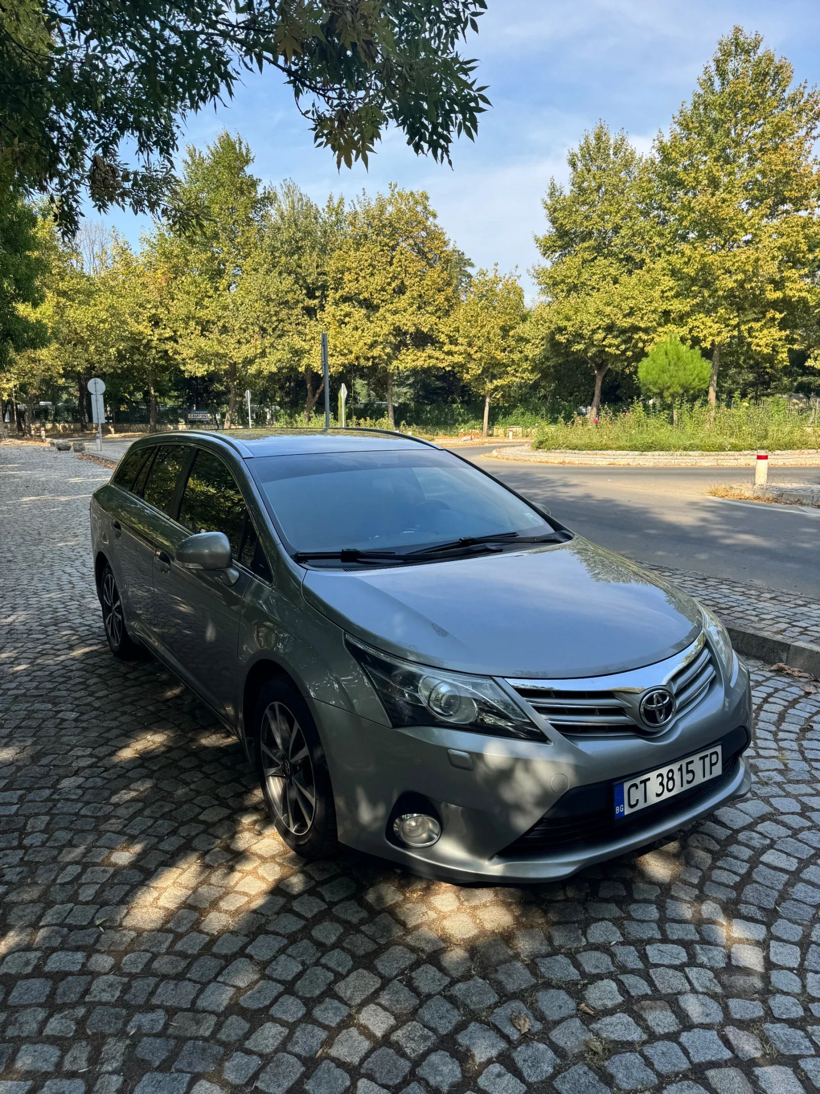 Toyota Avensis, снимка 8 - Автомобили и джипове - 56560140
