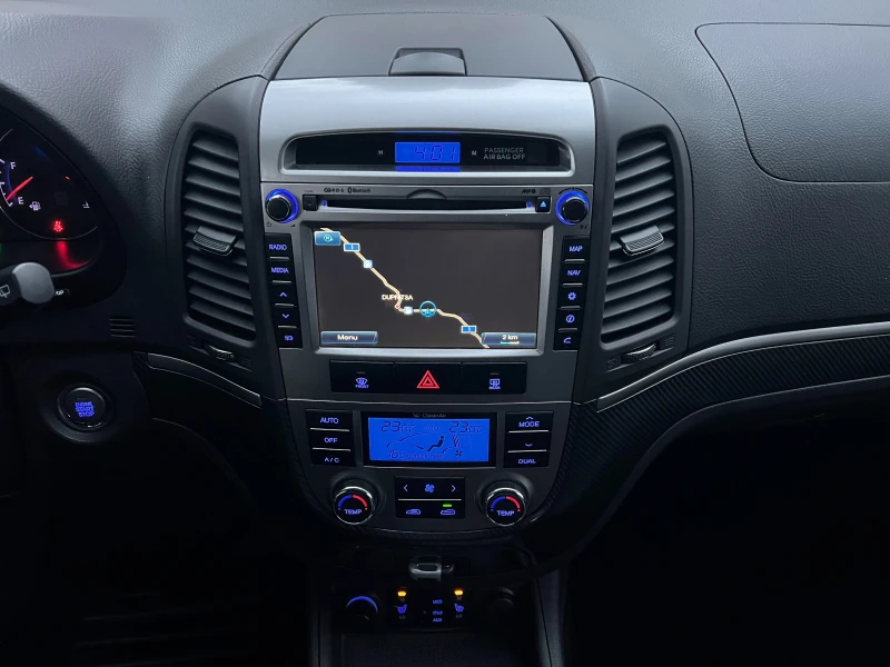 Hyundai Santa fe 2.2CRDi 4x4 Style ПРОЧЕТИ ОПИСАНИЕТО, снимка 9 - Автомобили и джипове - 52506039