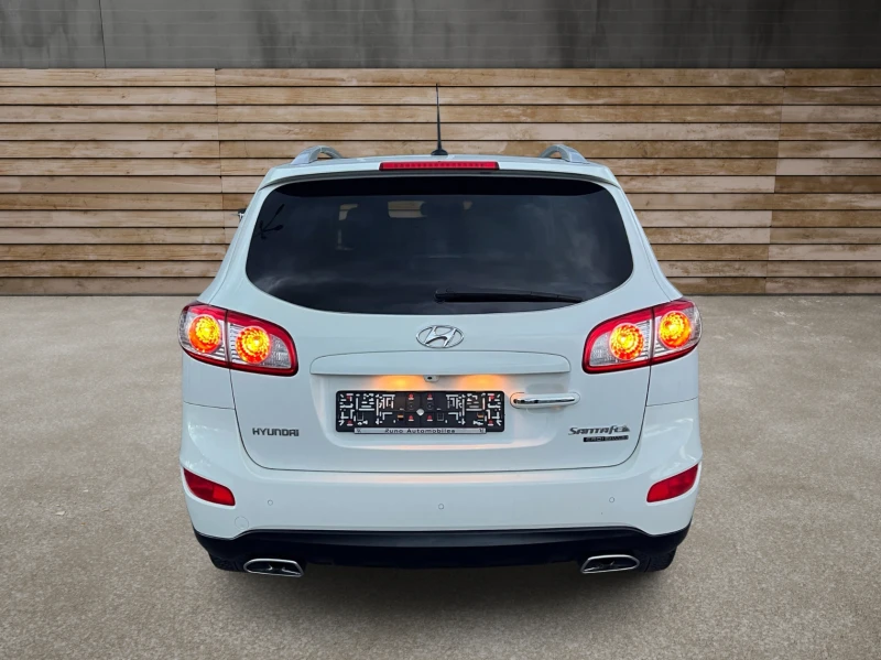 Hyundai Santa fe 2.2CRDi 4x4 Style ПРОЧЕТИ ОПИСАНИЕТО, снимка 5 - Автомобили и джипове - 52506039