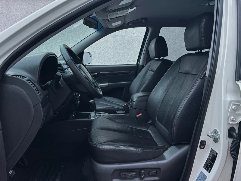 Hyundai Santa fe 2.2CRDi 4x4 Style ПРОЧЕТИ ОПИСАНИЕТО, снимка 11 - Автомобили и джипове - 52506039