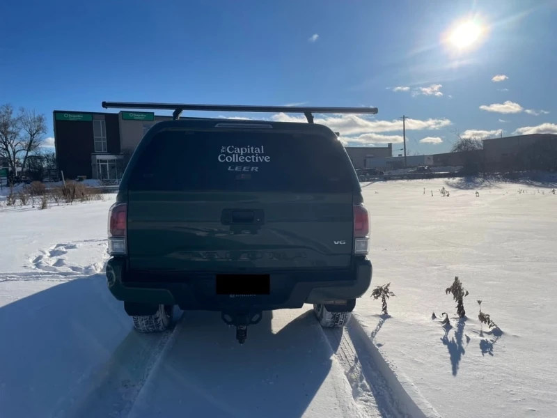 Toyota Tacoma * 4x4 Double Cab Auto * CARFAX * БЕЗ ПЪРВОНАЧАЛНА , снимка 14 - Автомобили и джипове - 52852109