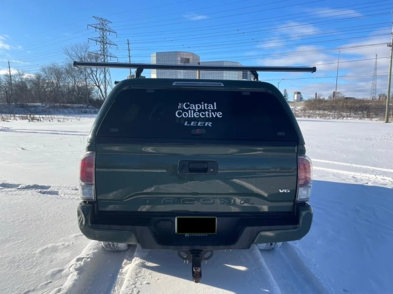 Toyota Tacoma * 4x4 Double Cab Auto * CARFAX * БЕЗ ПЪРВОНАЧАЛНА , снимка 4 - Автомобили и джипове - 52852109