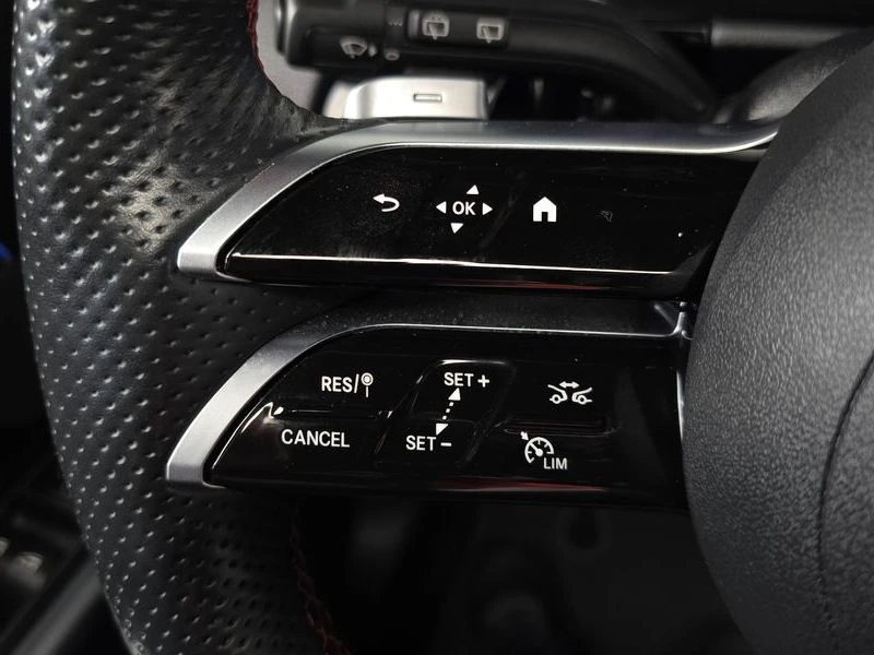 Mercedes-Benz GLA 250 z GLA 250 4MATIC* AMG LINE* BURMESTER* ПАНОРАМА* , снимка 15 - Автомобили и джипове - 55750738
