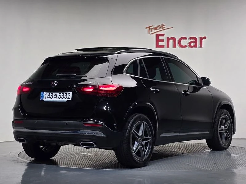 Mercedes-Benz GLA 250 z GLA 250 4MATIC* AMG LINE* BURMESTER* ПАНОРАМА* , снимка 2 - Автомобили и джипове - 55750738