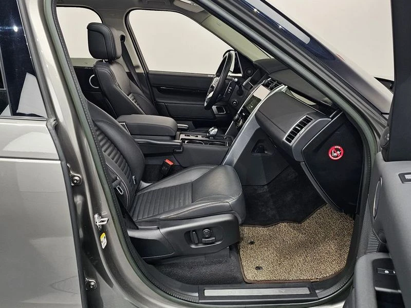 Land Rover Discovery КРАЙНА ЦЕНА: 46293 EUR !!!РЕАЛНА КРАЙНА ЦЕНА!!!, снимка 11 - Автомобили и джипове - 55968486