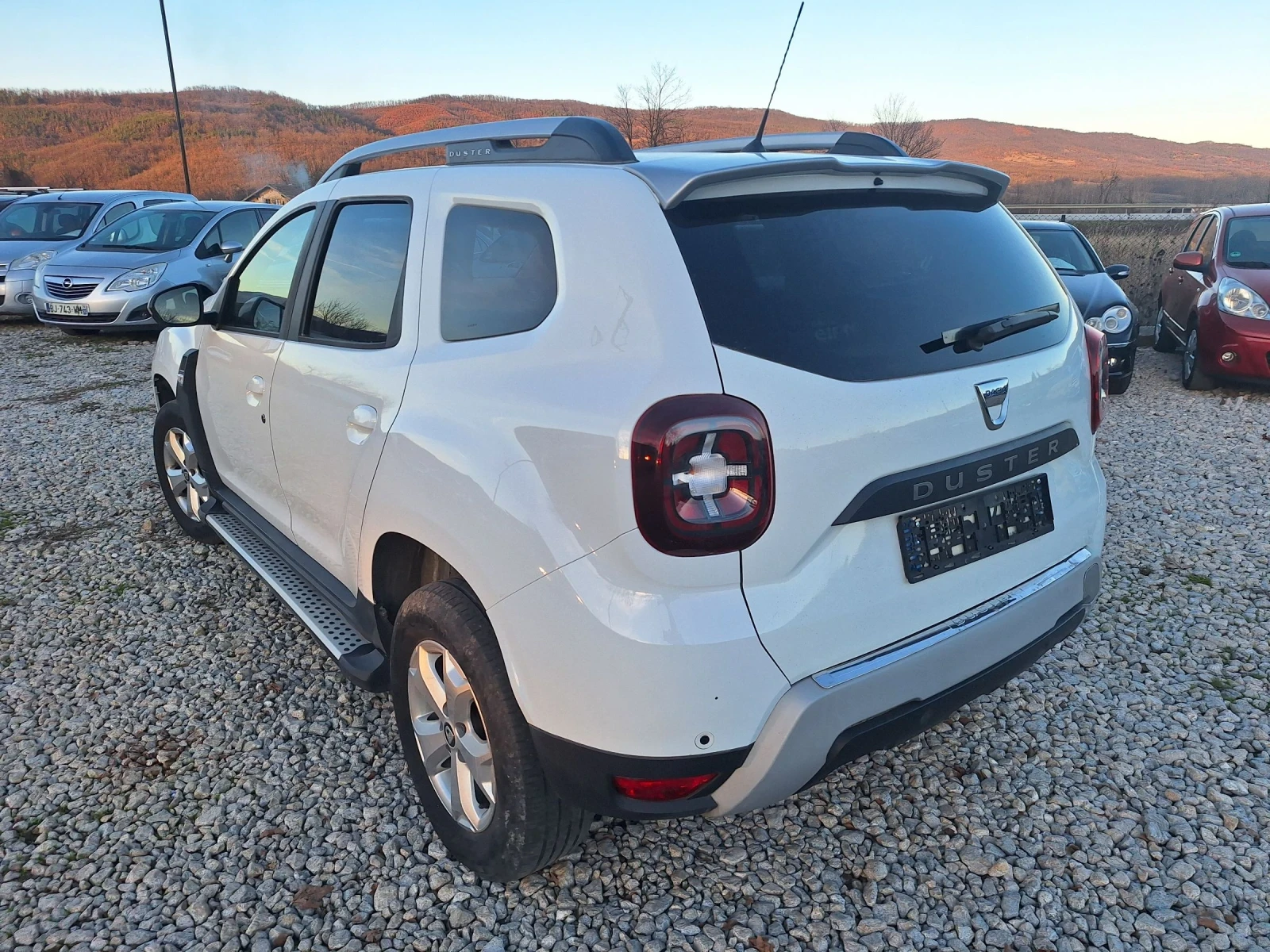Dacia Duster 1.0TCE  EURO6 - изображение 3