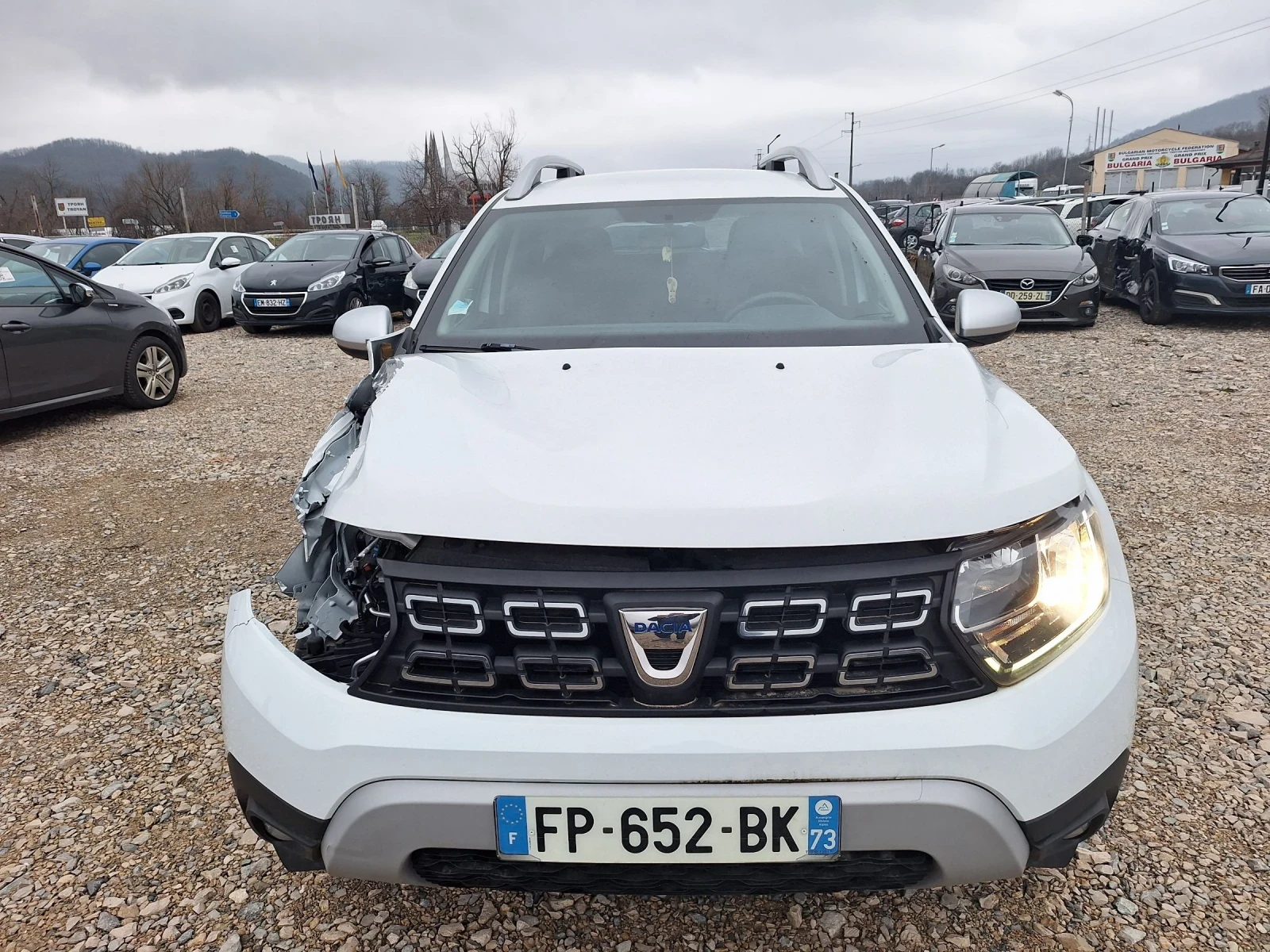 Dacia Duster 1.0TCE  EURO6 - изображение 8