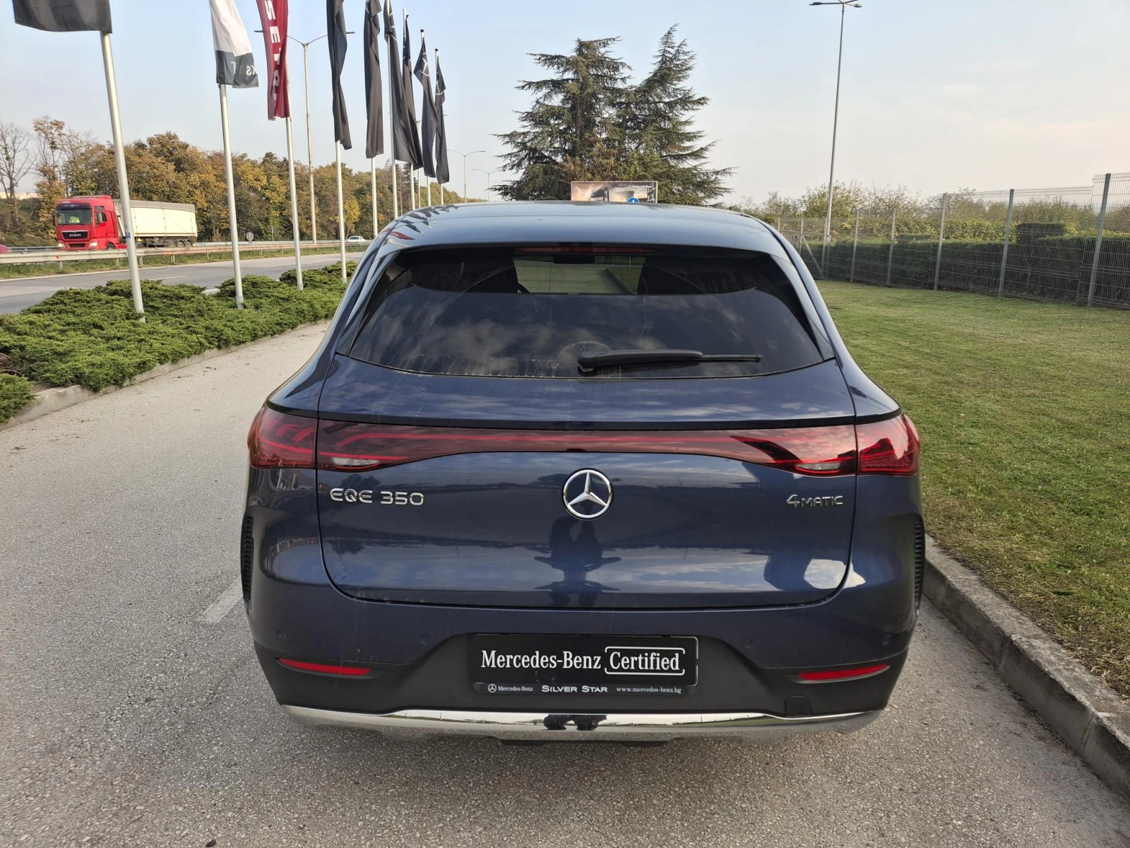 Mercedes-Benz EQE 350 4M SUV - изображение 6