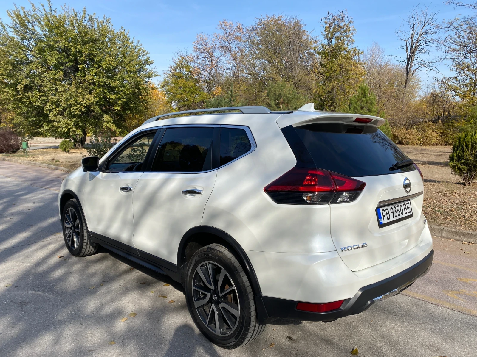 Nissan Rogue 2.5 SV AWD - изображение 8