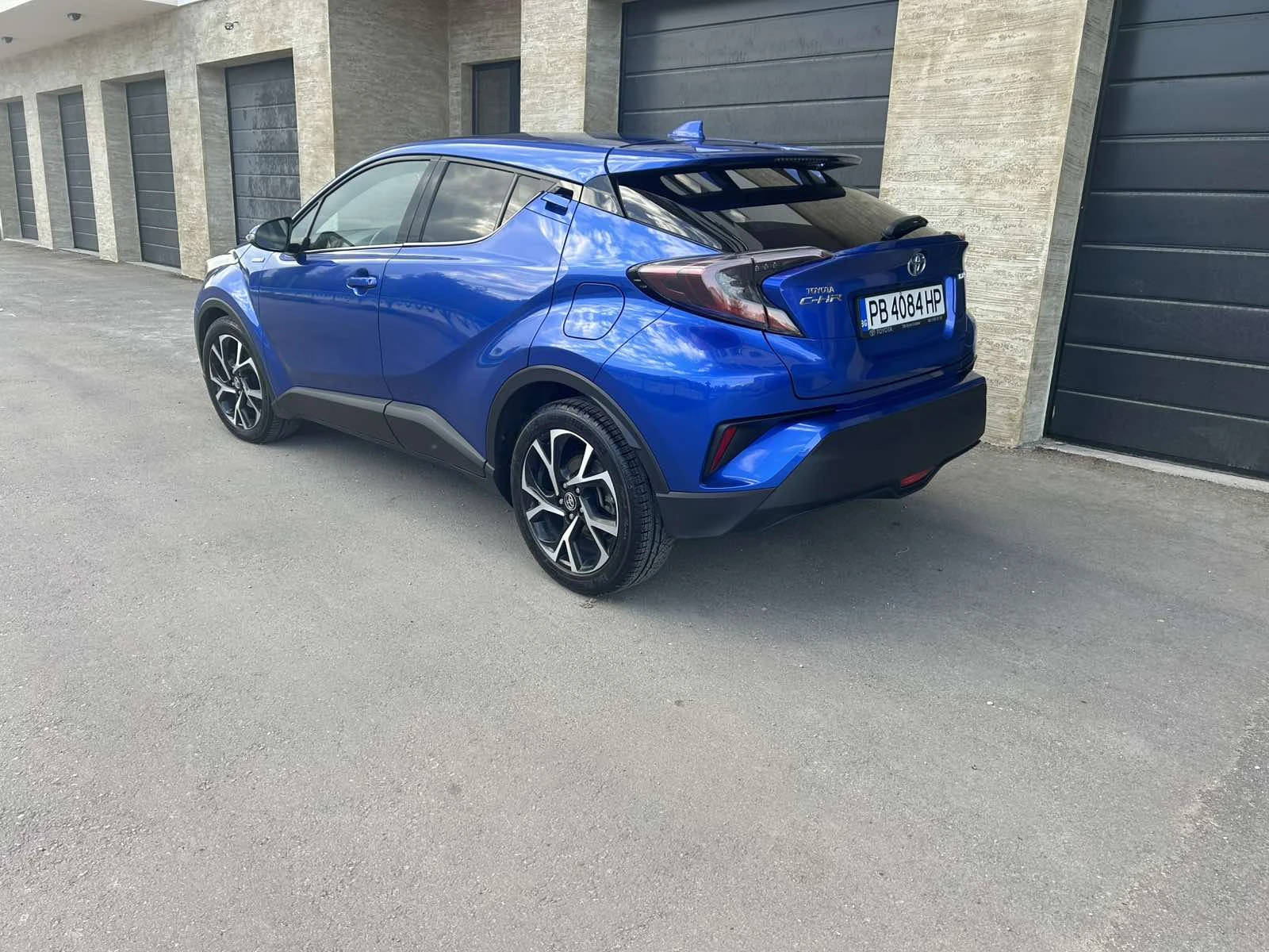 Toyota C-HR  - изображение 3
