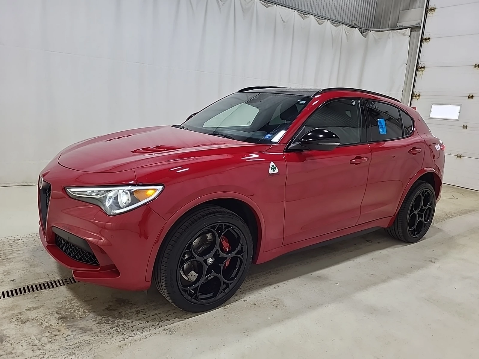 Alfa Romeo Stelvio * QUADRIFOGLIO * CARFAX * АВТОКРЕДИТ - изображение 4