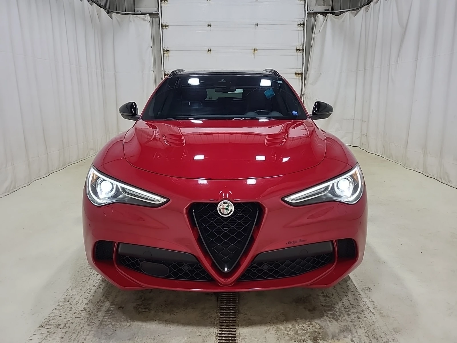 Alfa Romeo Stelvio * QUADRIFOGLIO * CARFAX * АВТОКРЕДИТ - изображение 2