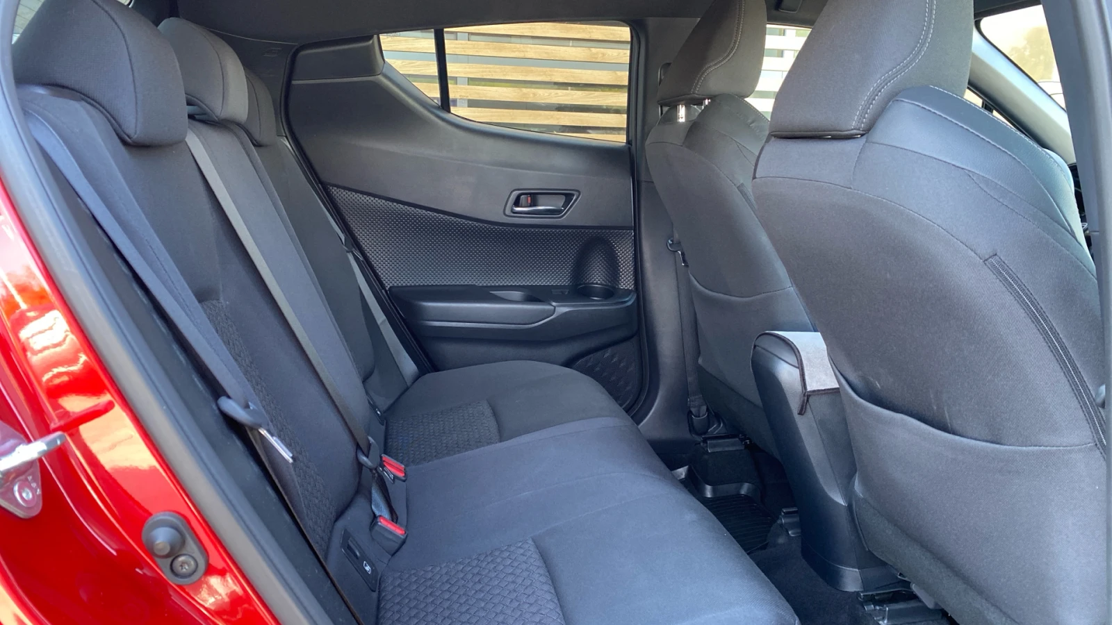 Toyota C-HR 1.8 HEV CLUB | Mobile.bg   17