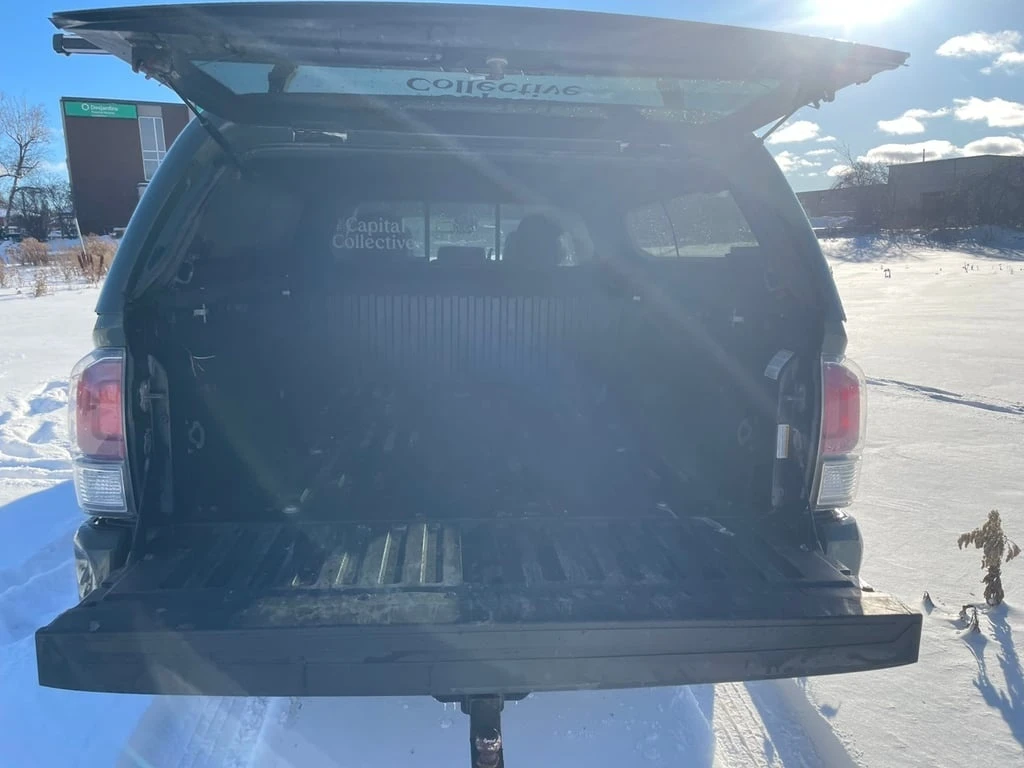 Toyota Tacoma * 4x4 Double Cab Auto * CARFAX * ��� ������������  | Mobile.bg � ����������� 17