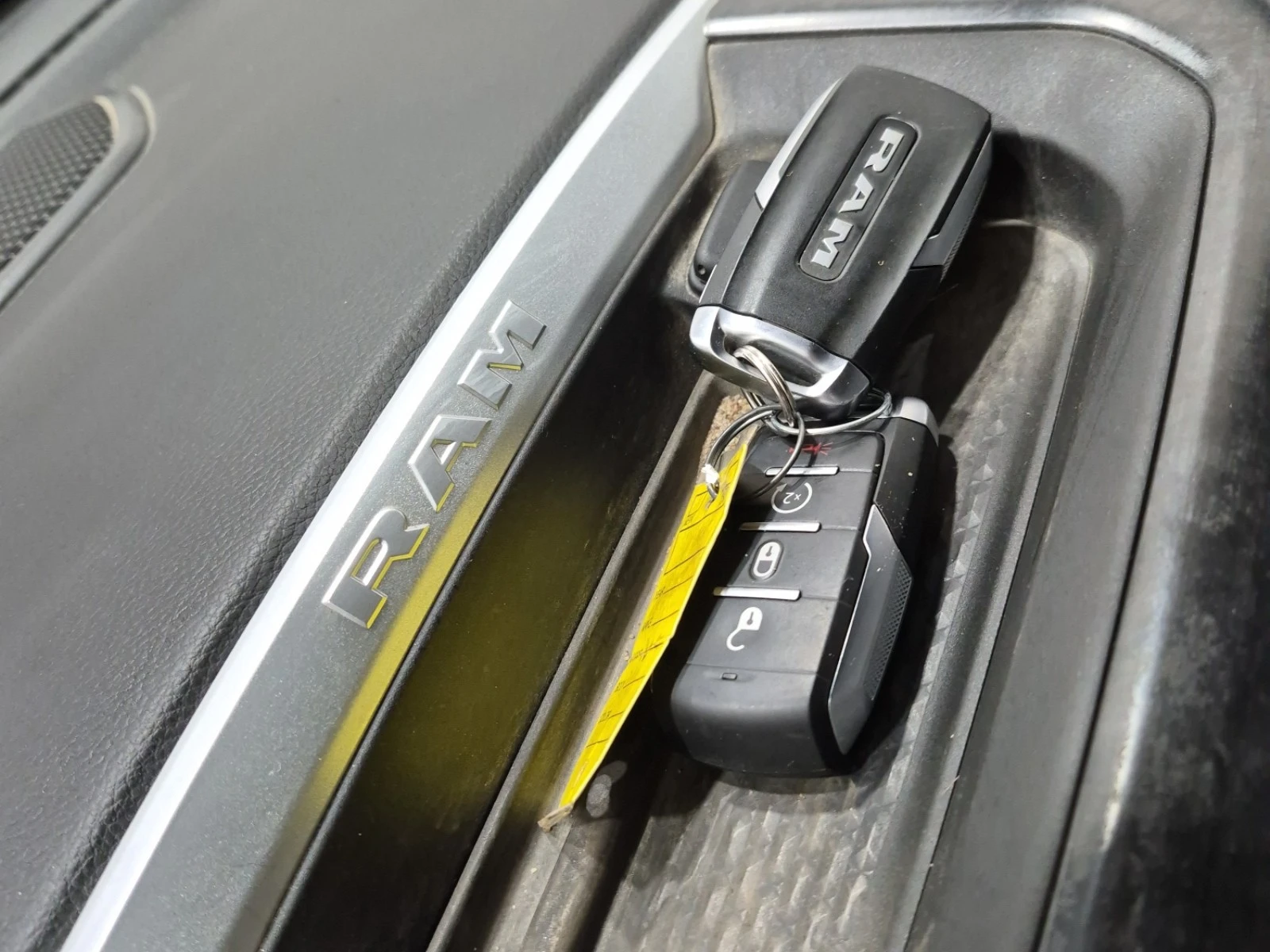 Dodge RAM 1500 3.6L 6cyl 4WD - изображение 8