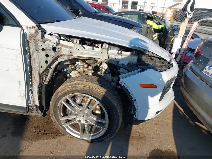Porsche Cayenne 3.0L V-6 DI, DOHC, VVT, TURBO, 335HP All Wheel | Mobile.bg � ����������� 6