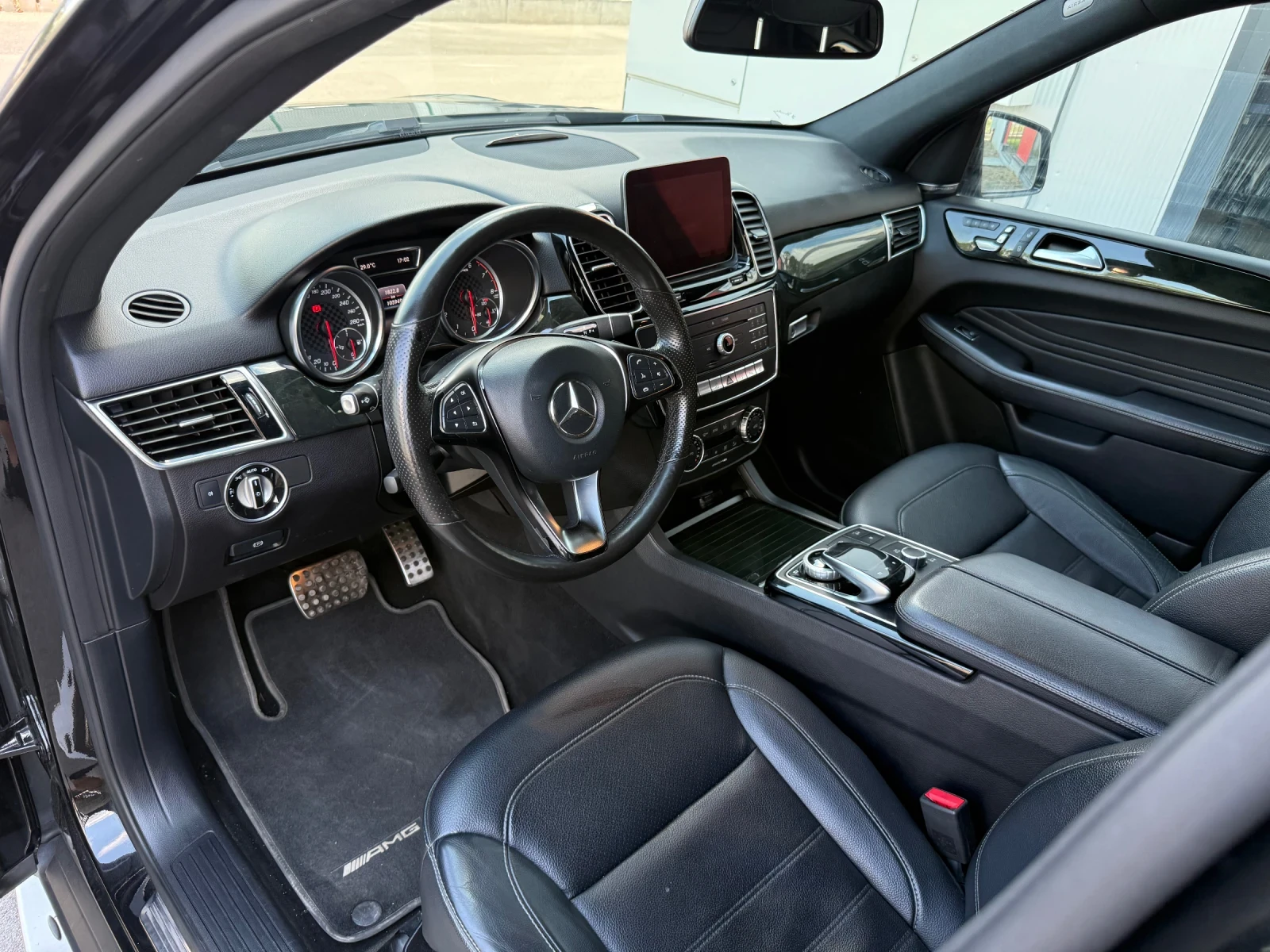 Mercedes-Benz GLE 43 AMG, снимка 7 - Автомобили и джипове - 55190962