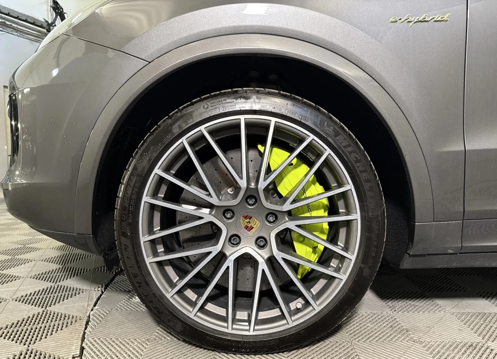 Porsche Cayenne Turbo S E-Hybrid, снимка 10 - Автомобили и джипове - 55476694