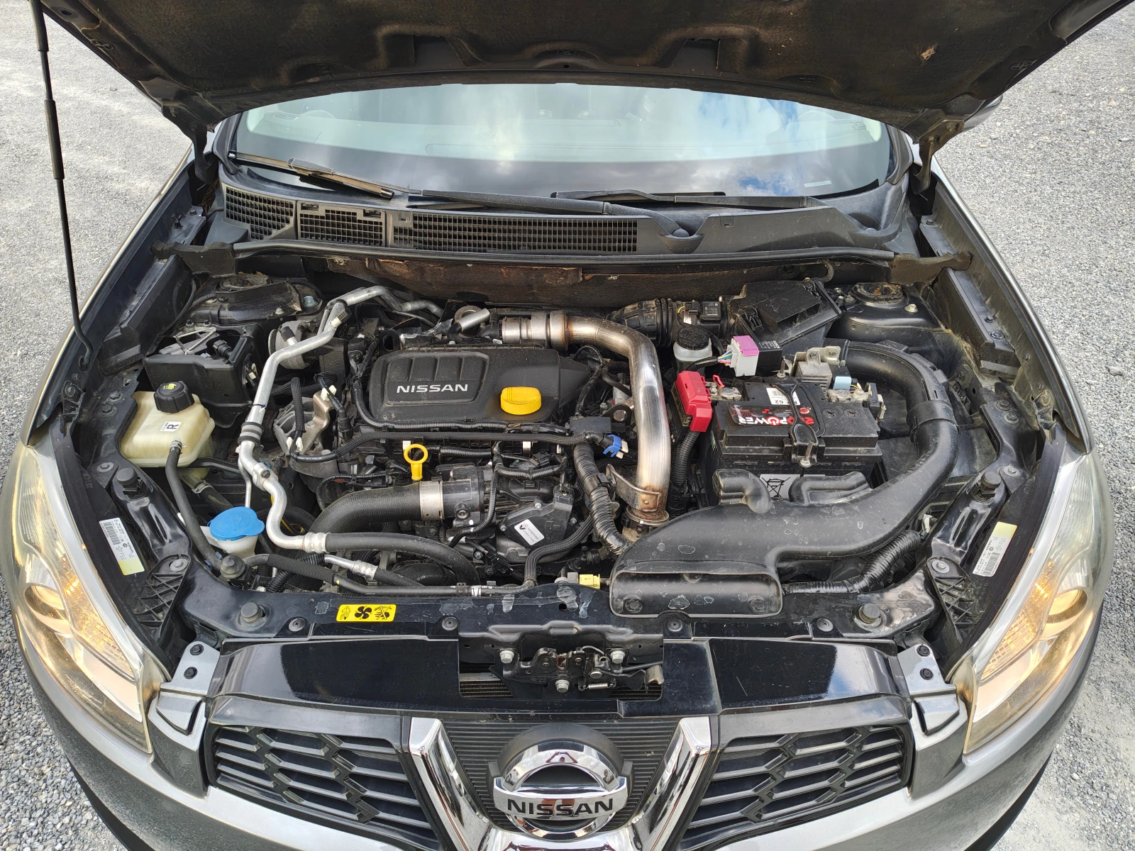 Nissan Qashqai 1.6 DCI, снимка 17 - Автомобили и джипове - 55909868