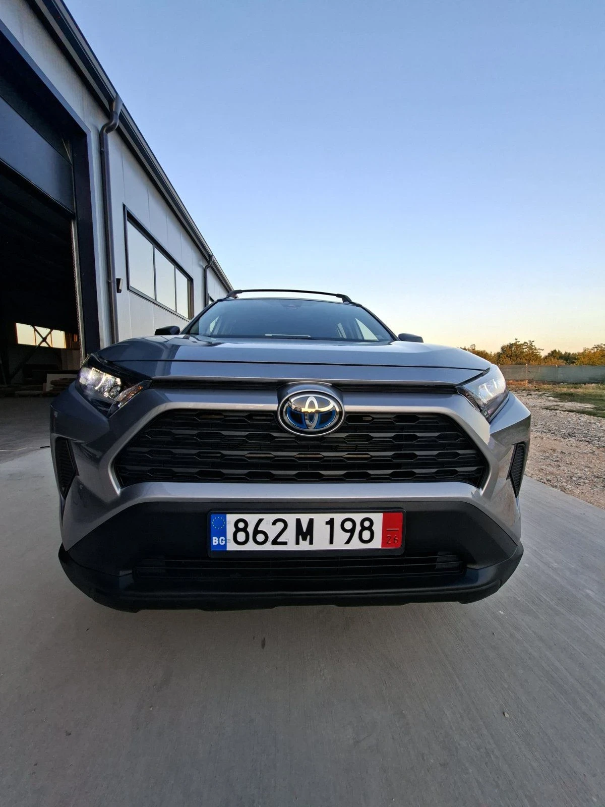 Toyota Rav4 2.5 Hybrid AWD, снимка 5 - Автомобили и джипове - 56020429