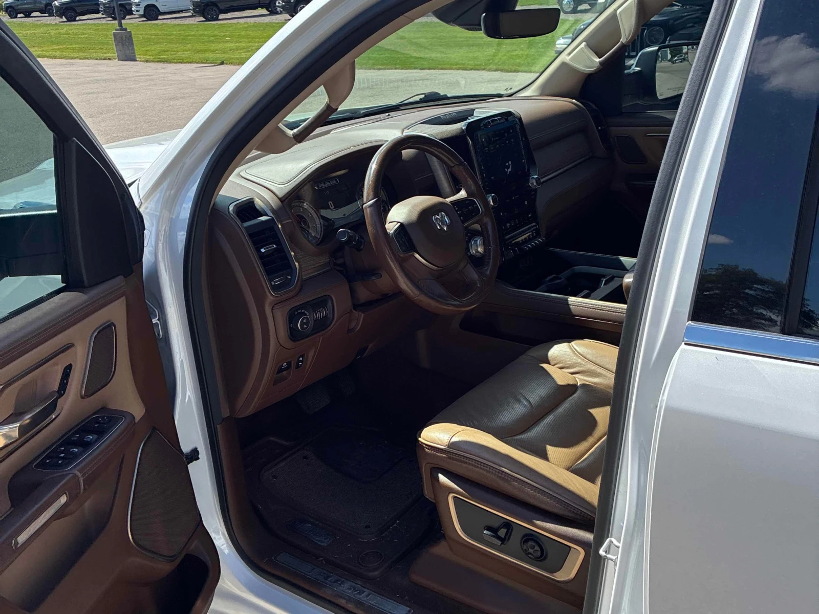 Dodge RAM 1500 * Longhorn * CARFAX * ЦЕНА ДО БГ, снимка 9 - Автомобили и джипове - 56139667