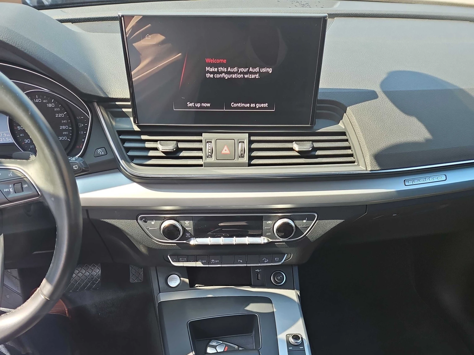 Audi Q5 Komfort, АВТОКРЕДИТ, снимка 9 - Автомобили и джипове - 56271285