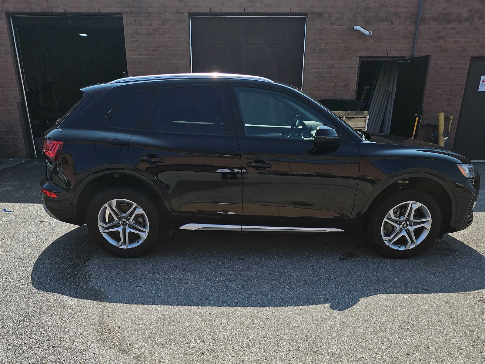 Audi Q5 Komfort, АВТОКРЕДИТ, снимка 3 - Автомобили и джипове - 56271285