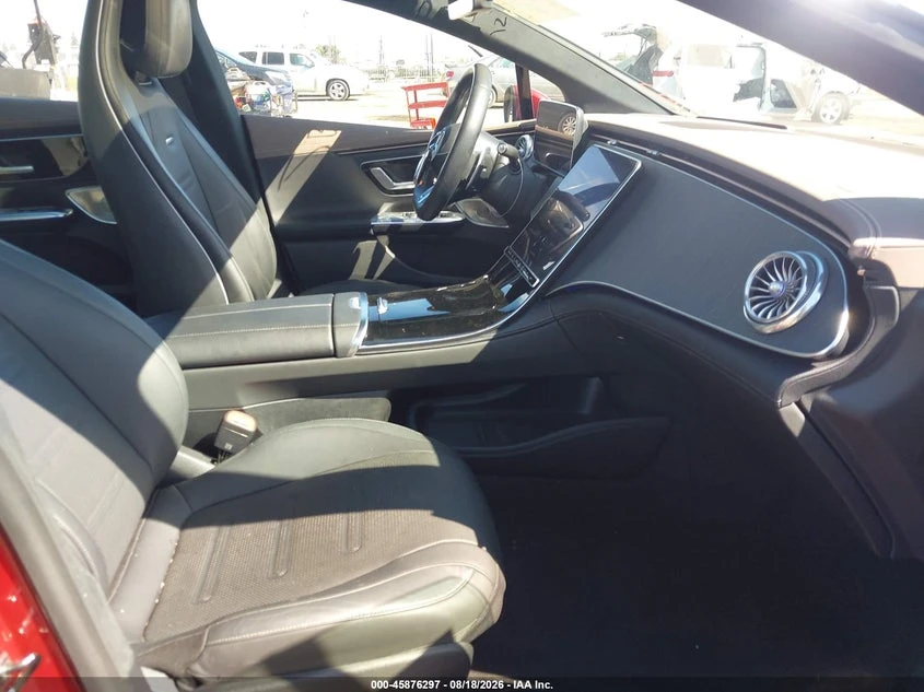 Mercedes-Benz EQE Amg 4Matic, снимка 5 - Автомобили и джипове - 56630311
