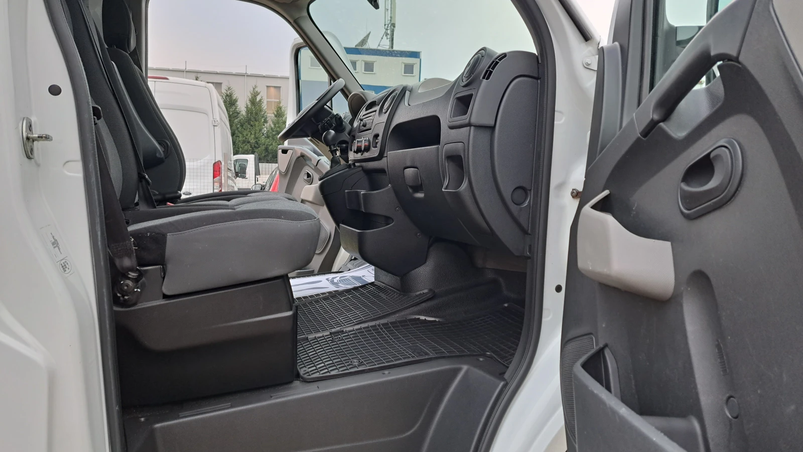 Renault Master 2.3DCI-6ск./КЛИМАТИК - изображение 9
