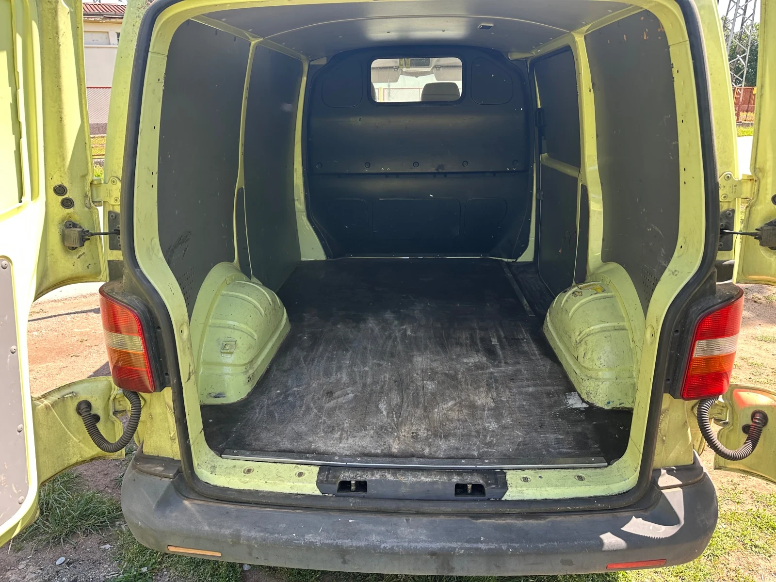 VW T5 1.9TDI, снимка 6 - Бусове и автобуси - 54697232