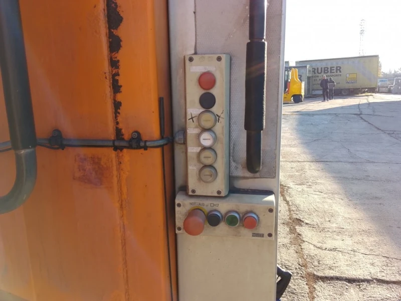 Scania P 380 Специализиран автомобил за смет в добро техн . със, снимка 7 - Камиони - 53129205