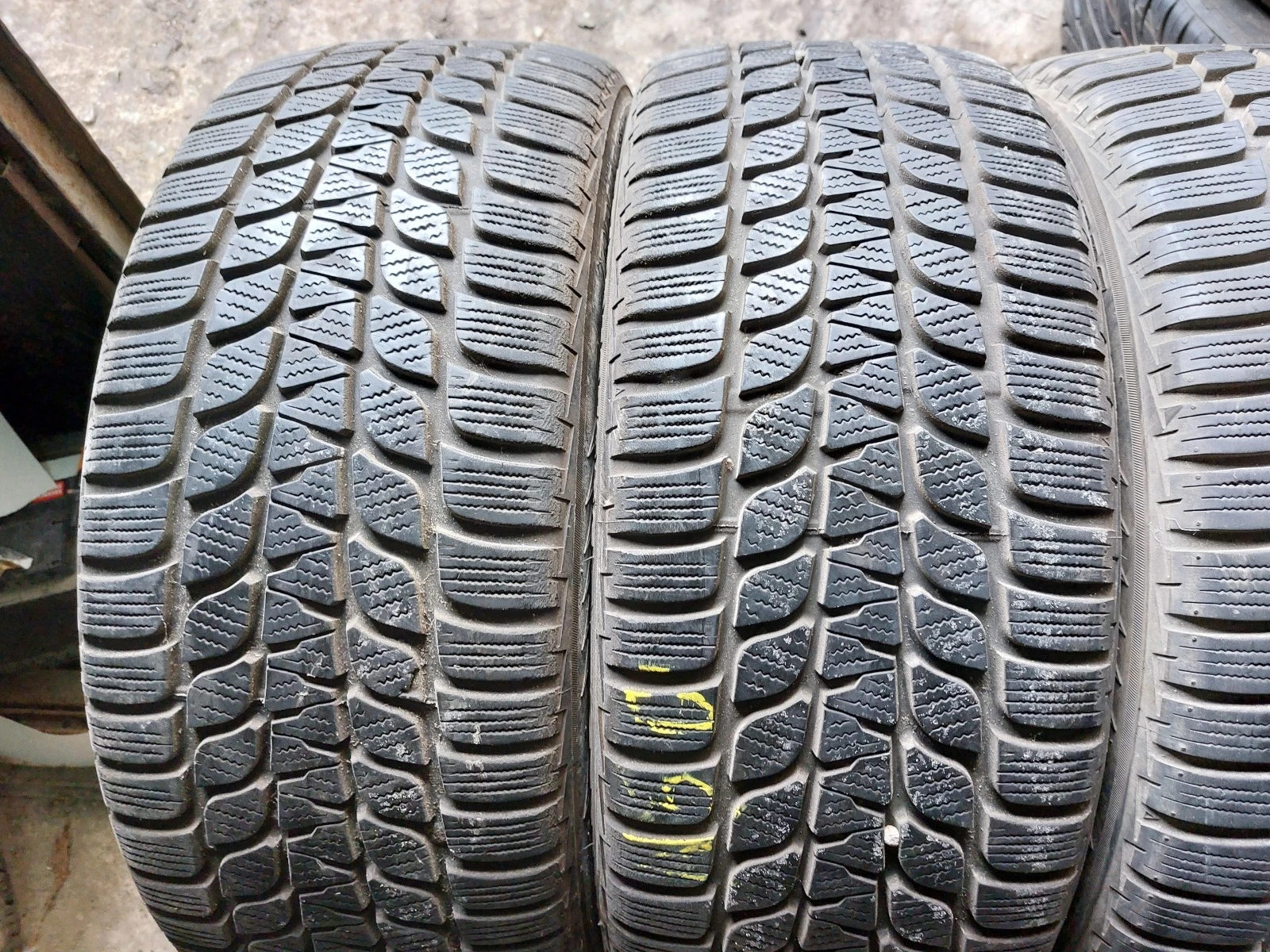 ���� 225/45R18 | Mobile.bg � ����������� 2