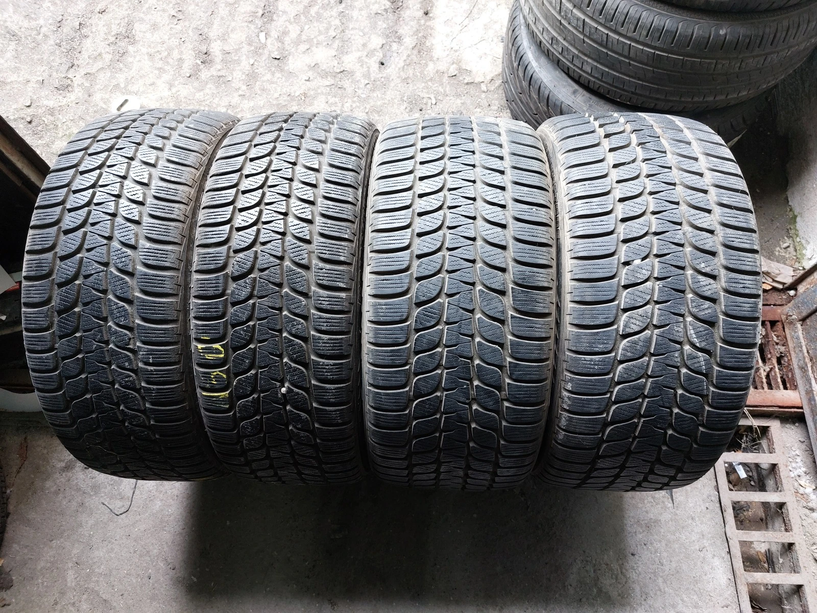 ���� 225/45R18 | Mobile.bg � ����������� 1